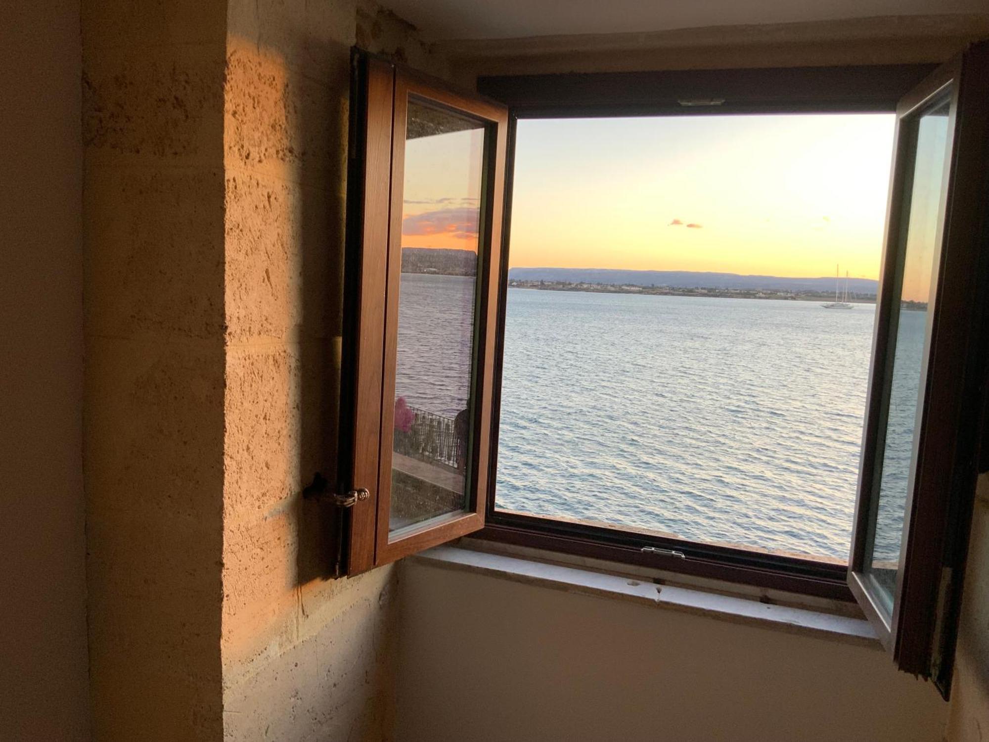 L'Alba E Il Tramonto Vista Mare Apartment Syracuse Ngoại thất bức ảnh